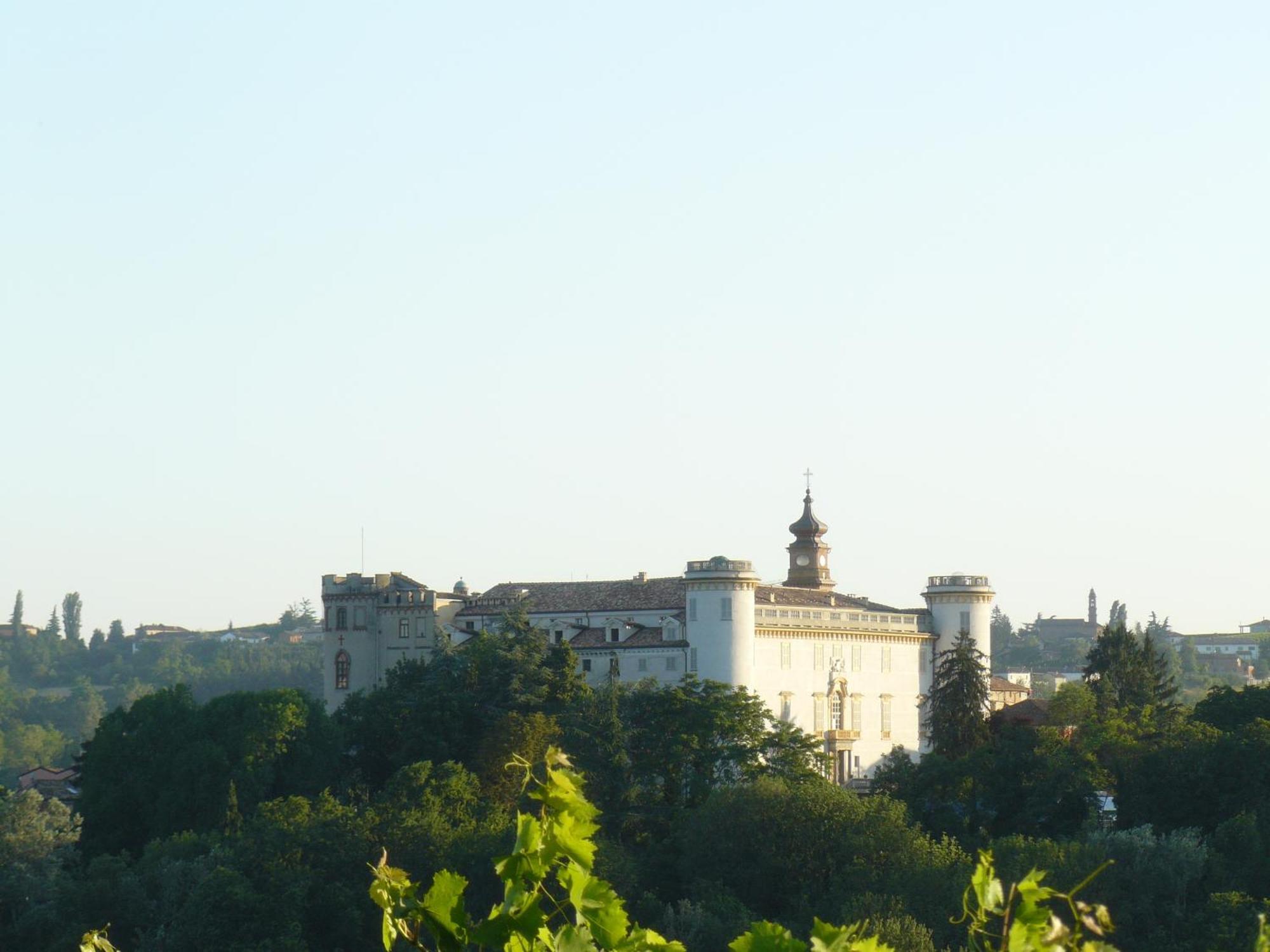 Hotel Langhe&Monferrato Costigliole d'Asti Esterno foto
