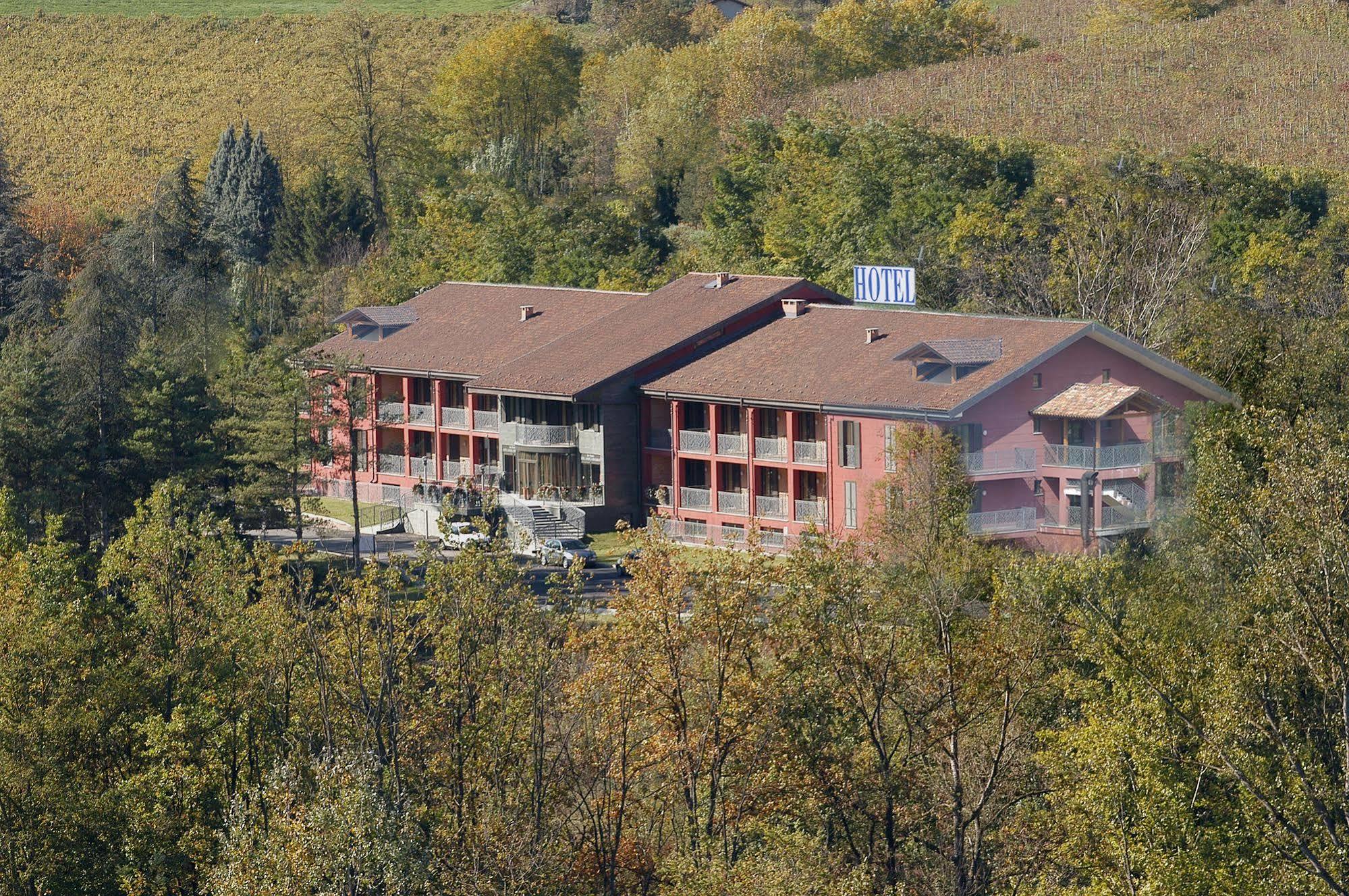 Hotel Langhe&Monferrato Costigliole d'Asti Esterno foto